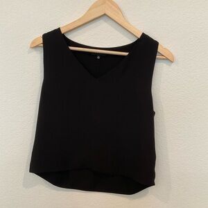 Aritzia (Babaton) Black Sleeveless Women's Top